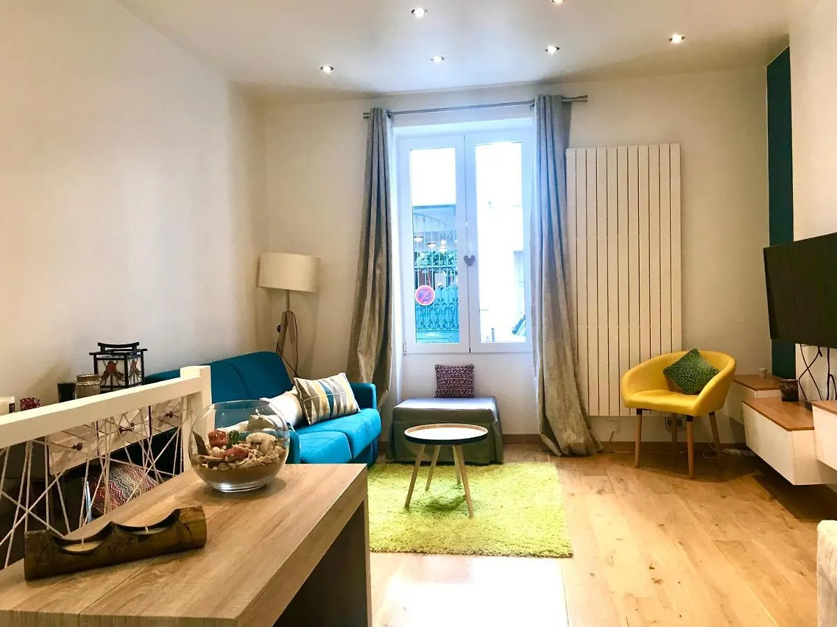 Adorable Souplex Batignolles Apartment Paris